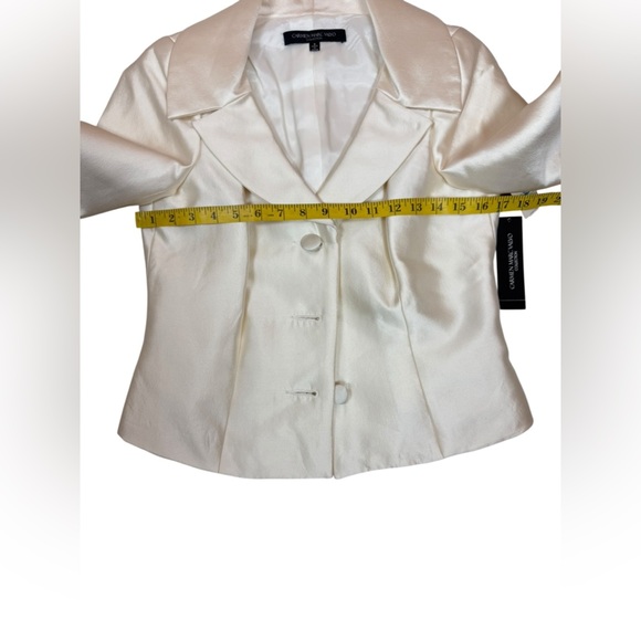 Carmen Marc Valvo Cream Pencil Skirt Set - Picture 14 of 16